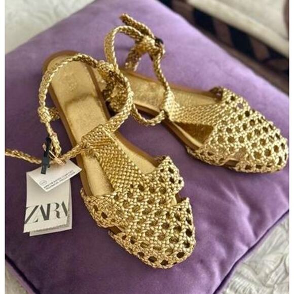 RARE!!! ZARA Metallic Gold Woven Flats NWT Blogger Fave ๐ - Picture 6 of 16